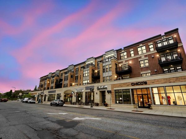 1060 Grand Avenue, Unit 203, Saint Paul, MN 55105