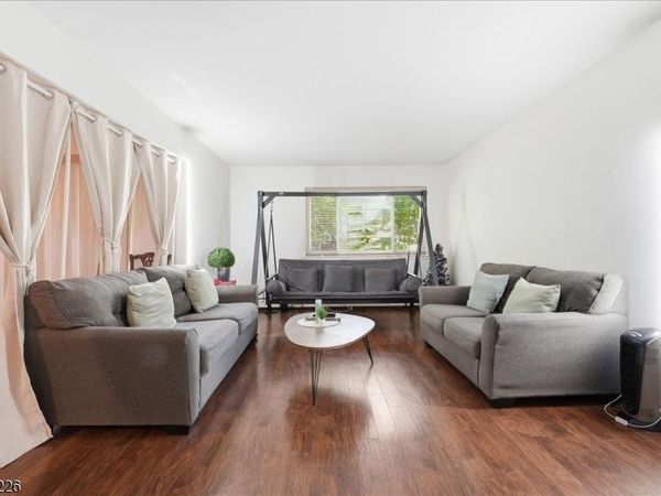 18 Lake Ave, East Brunswick, NJ 08816