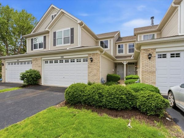 398 Chesapeake Lane , Unit 2, Oswego, IL 60543