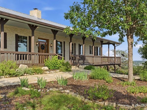 26 SEEWALD RD, Boerne, TX 78006