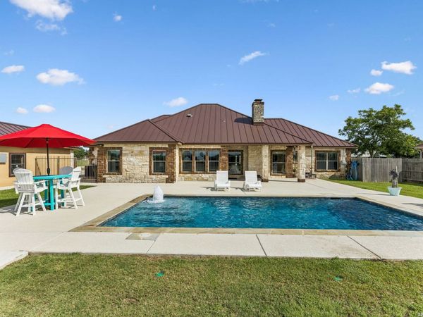 324 KIMBROUGH RD, Seguin, TX 78155