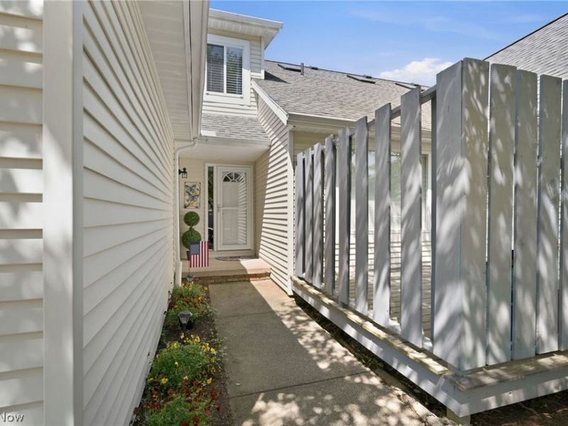 7160 N Kipling Place, Concord Township, OH 44077 Photo 3
