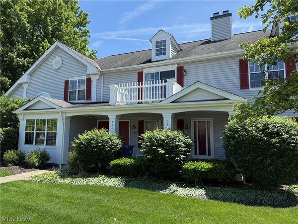 23413 Grist Mill Court , Unit 4, Olmsted Falls, OH 44138
