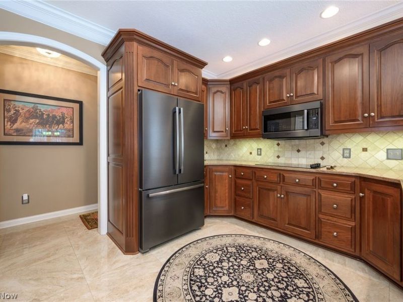4966 Abbey Church Avenue NW, Canton, OH 44718 Photo 13
