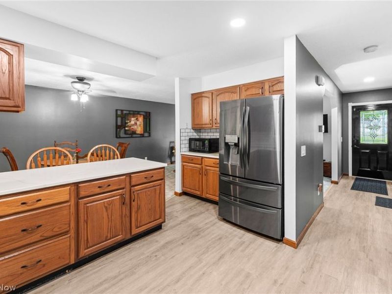 44 Navajo Trail, Malvern, OH 44644 Photo 4