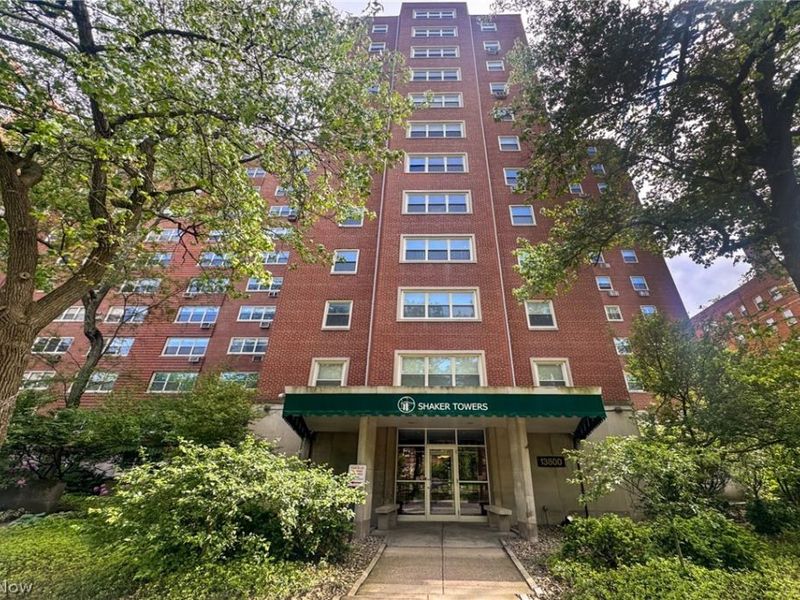 13800 Shaker Boulevard, Unit 602, Cleveland, OH 44120 Photo 1