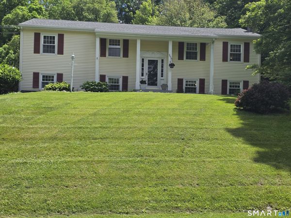 460 North Bigelow, Hampton, CT 06247