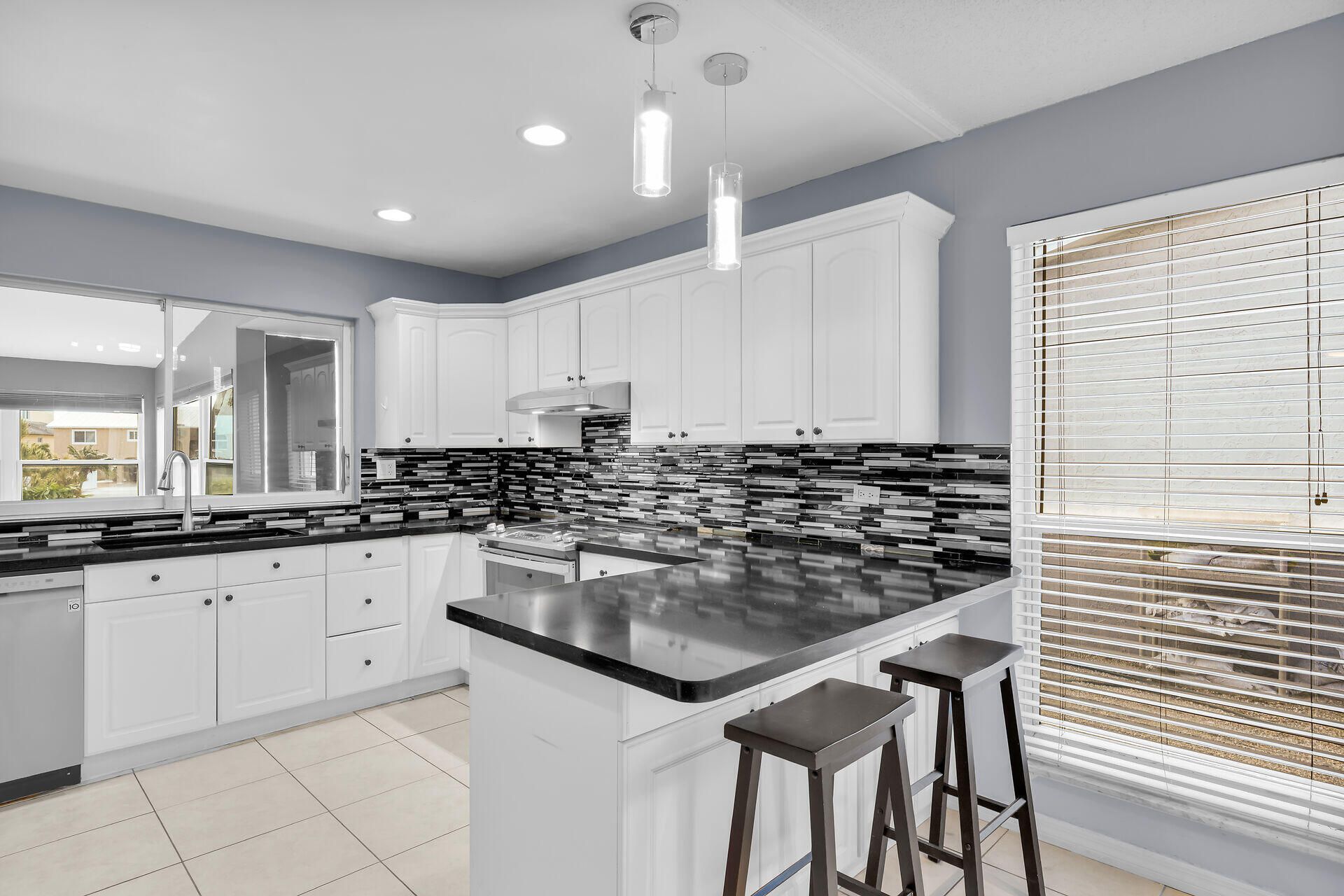 304 2nd Ter, Key Largo, FL 33037 Photo