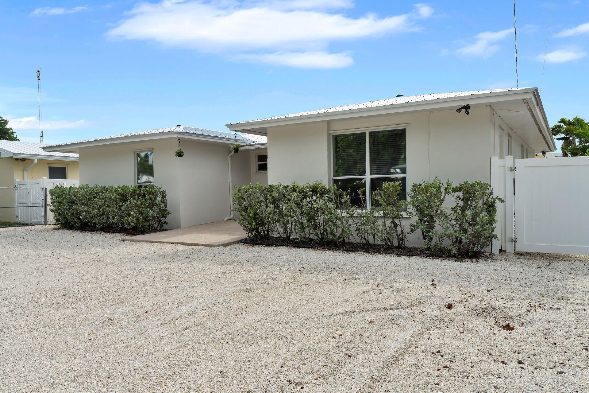 304 2nd Ter, Key Largo, FL 33037 Photo