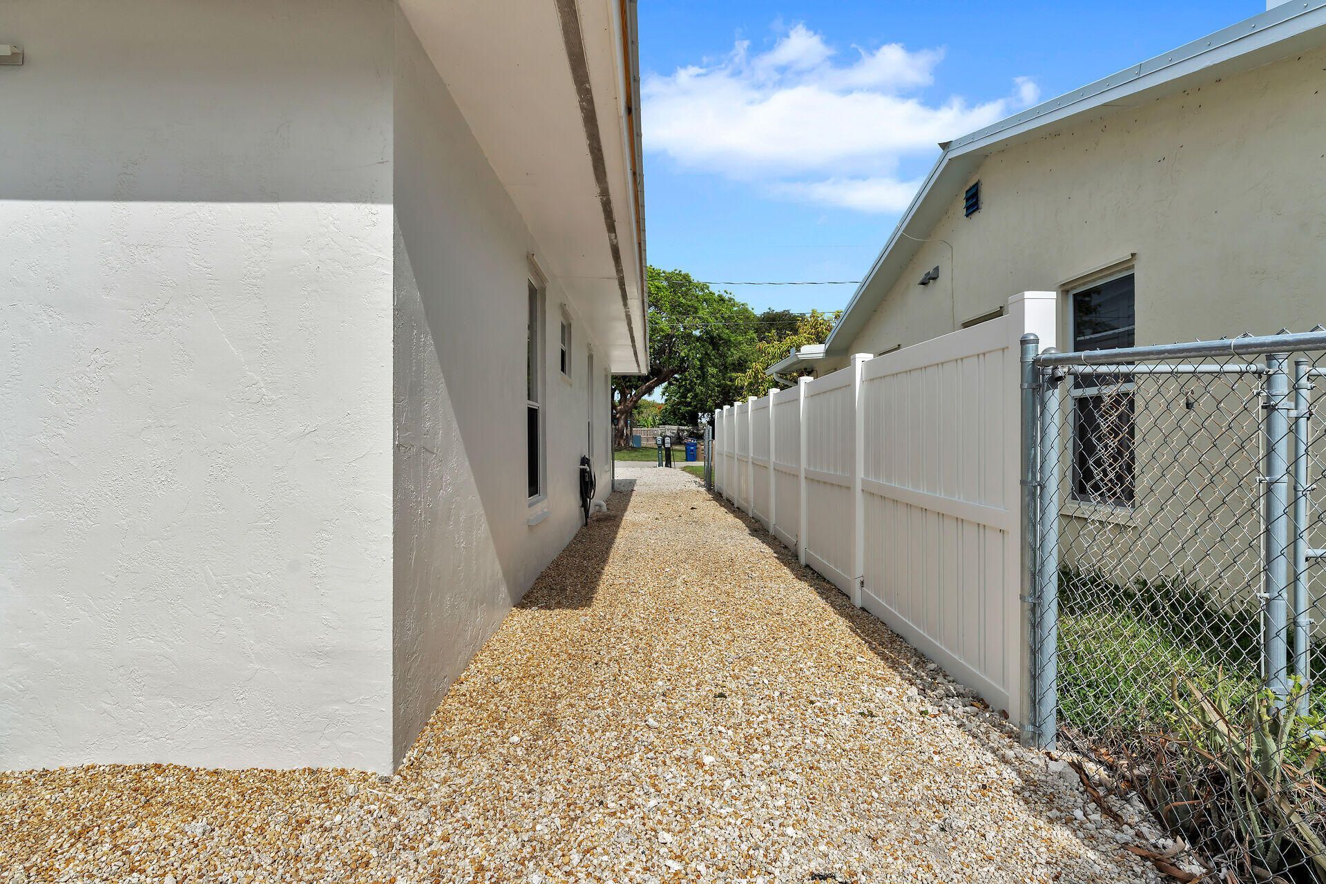 304 2nd Ter, Key Largo, FL 33037 Photo