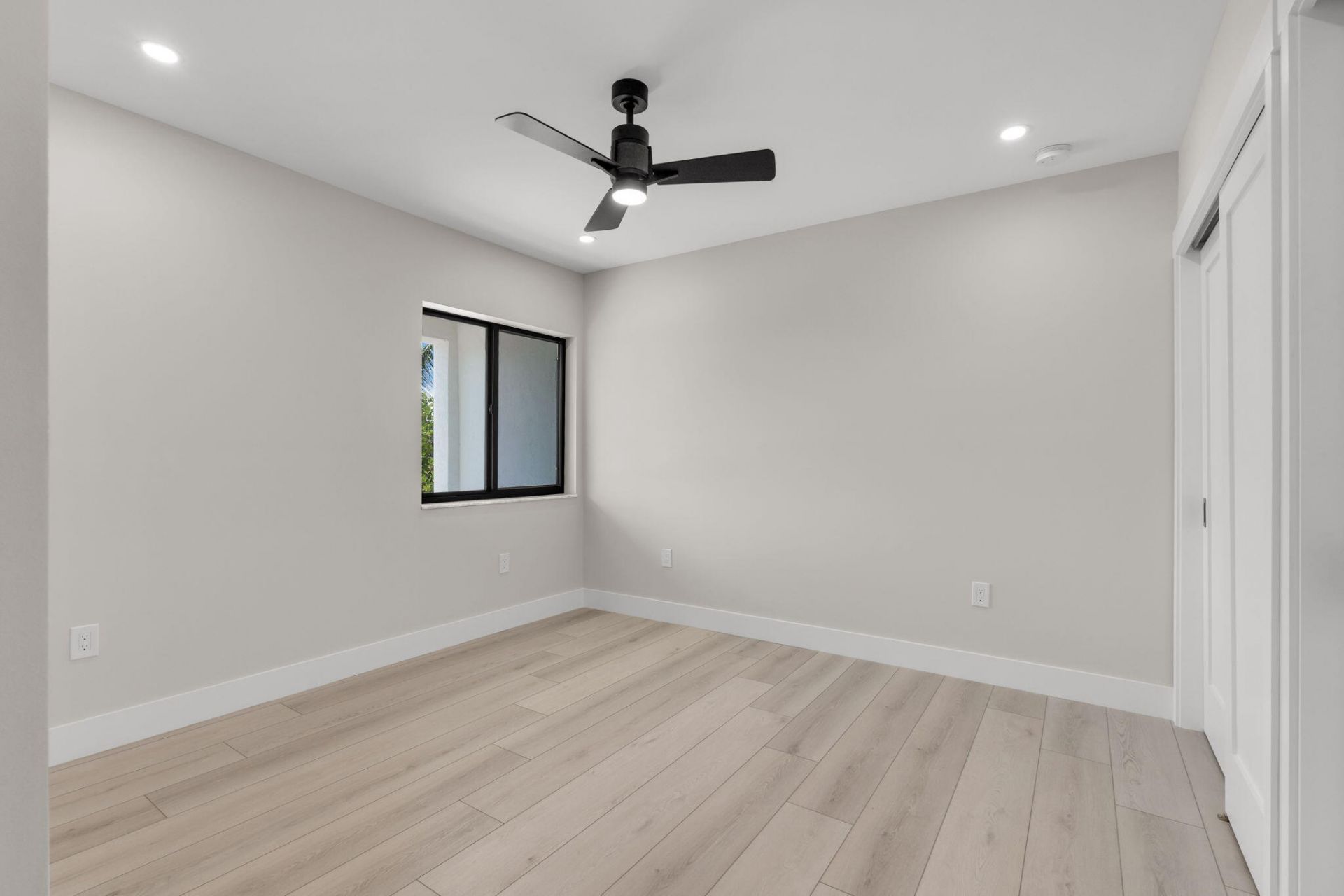 294 Saint Thomas Avenue, Key Largo, FL 33037 Photo