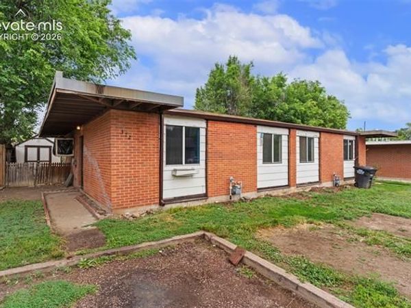 372 Greensboro, Colorado Springs, CO 80906
