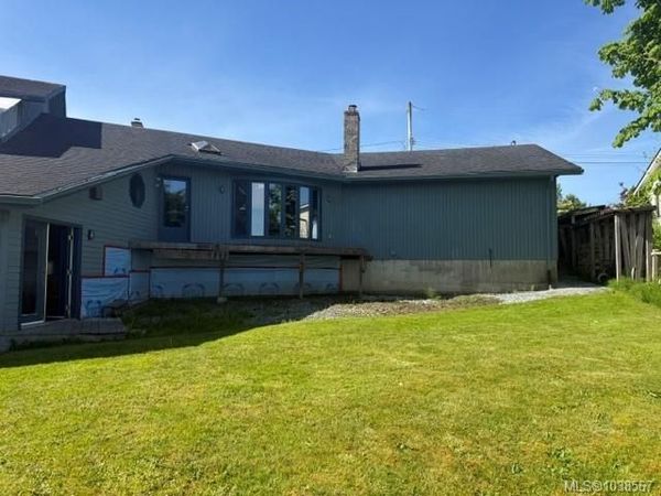 2688 Brockington Pl, Port McNeill, BC V0N 2R0