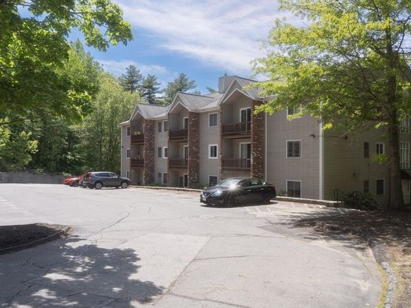 44 Maria Ave, Unit 202, Southbridge, MA 01550