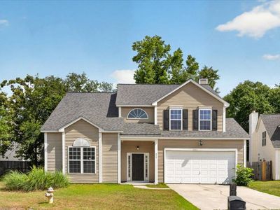 215 Evesham Drive, Summerville, SC 29485