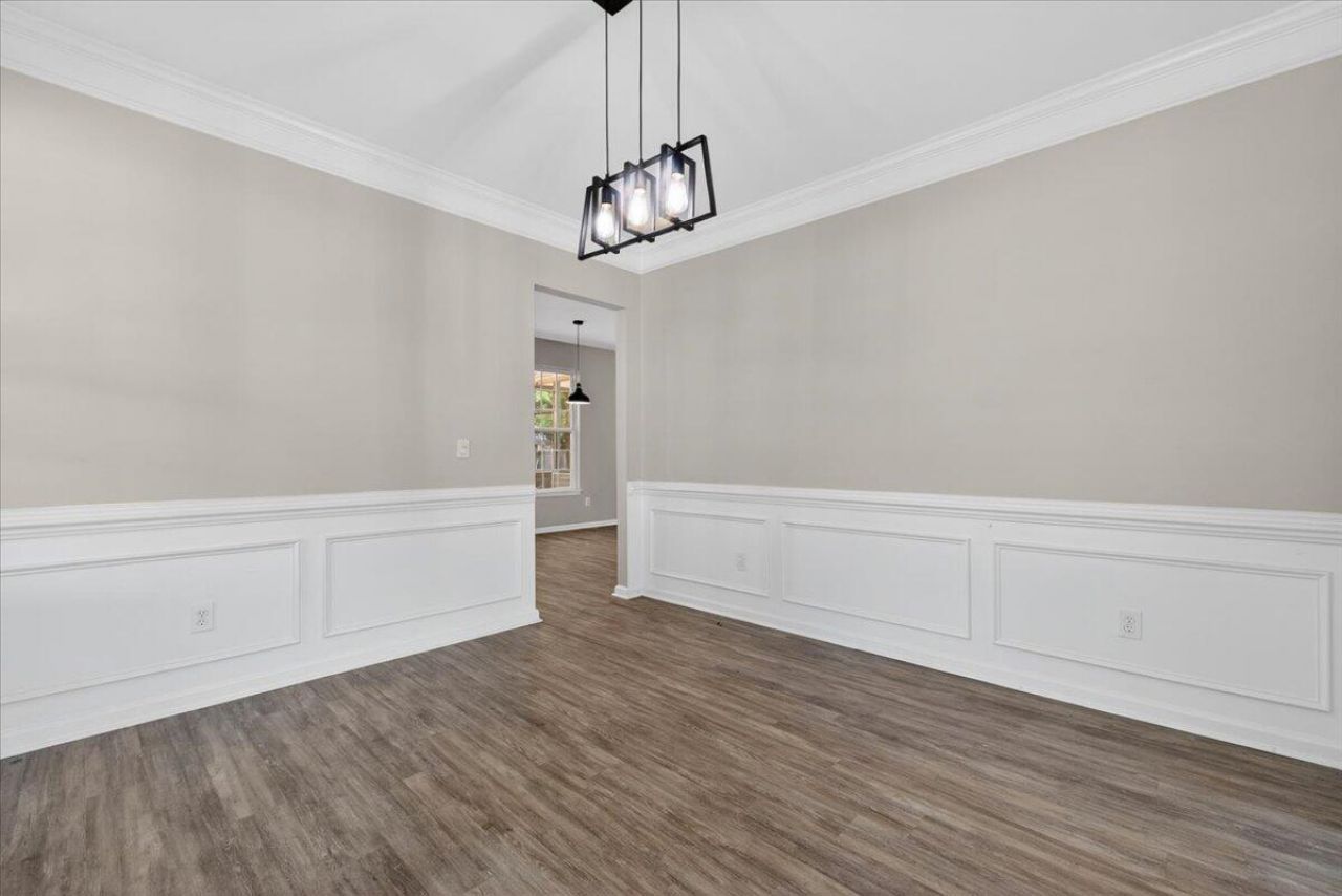 215 Evesham Drive Photo 19