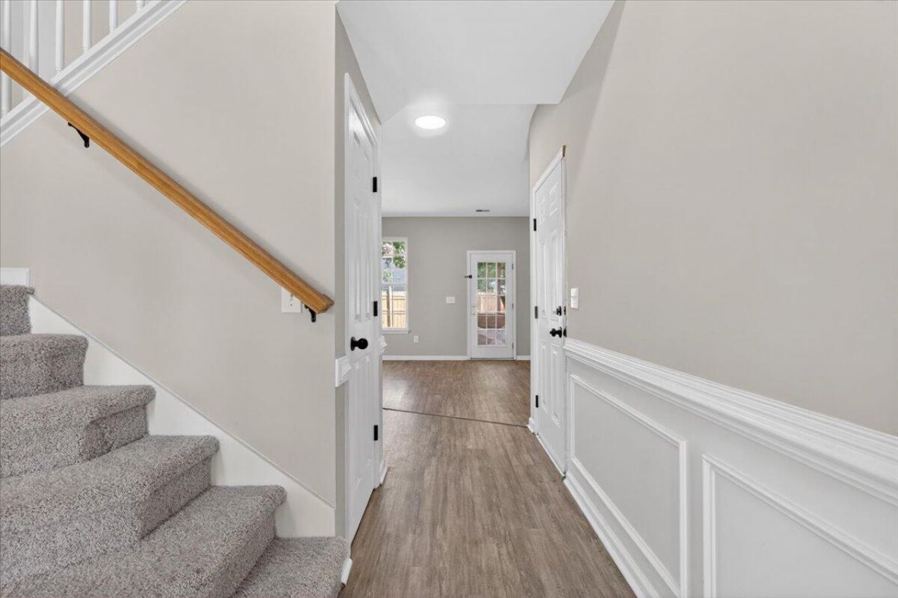 215 Evesham Drive Photo 26