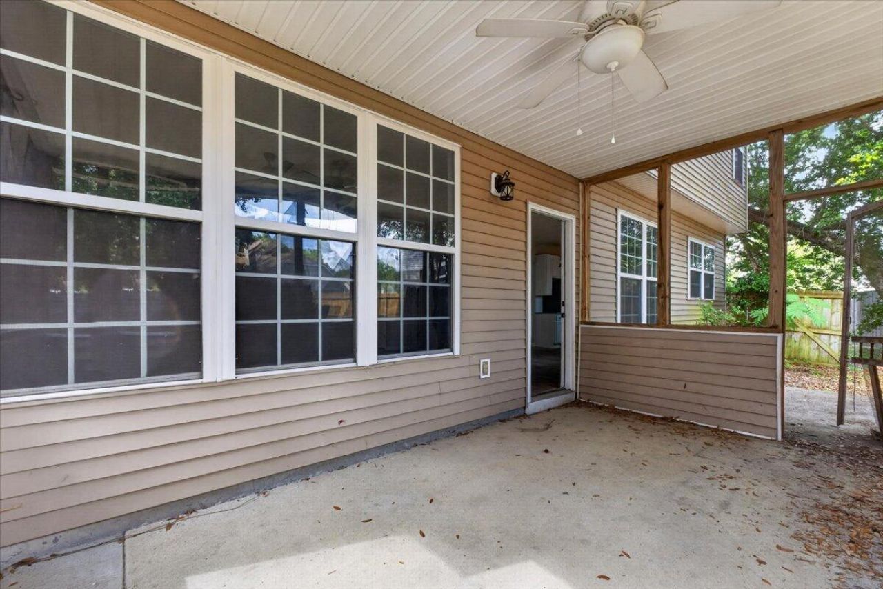 215 Evesham Drive Photo 43