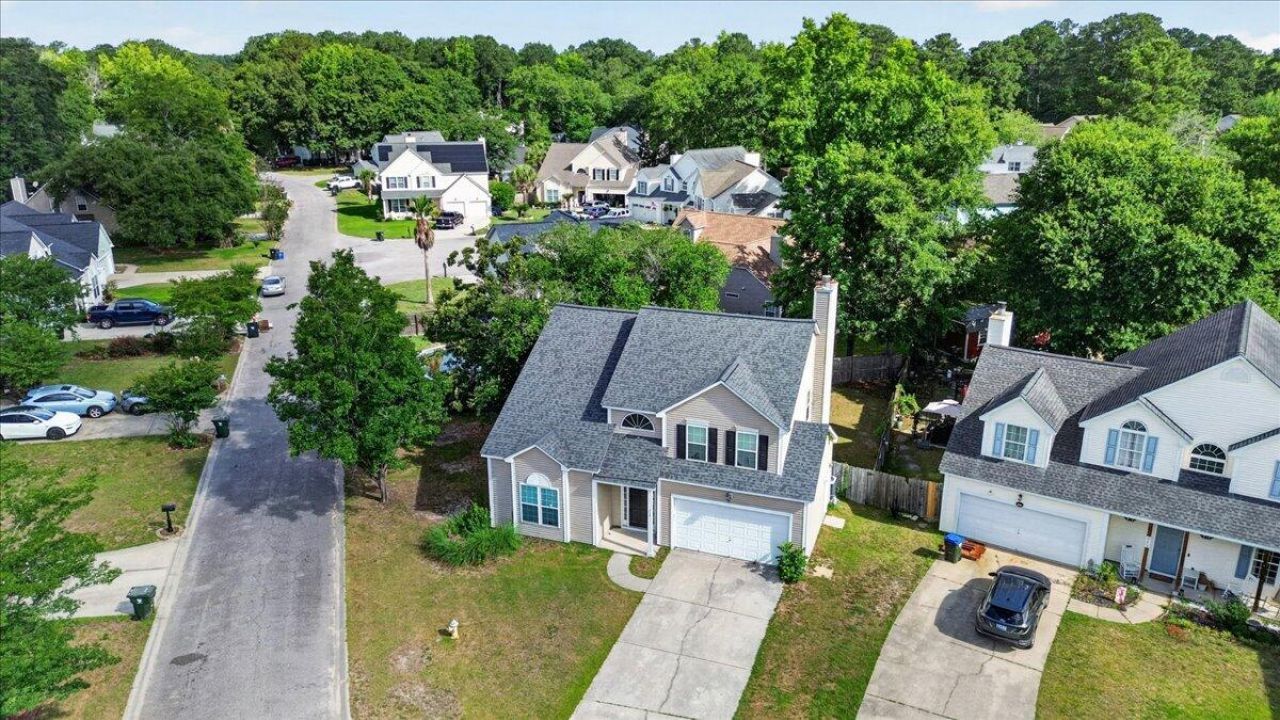 215 Evesham Drive Photo 52
