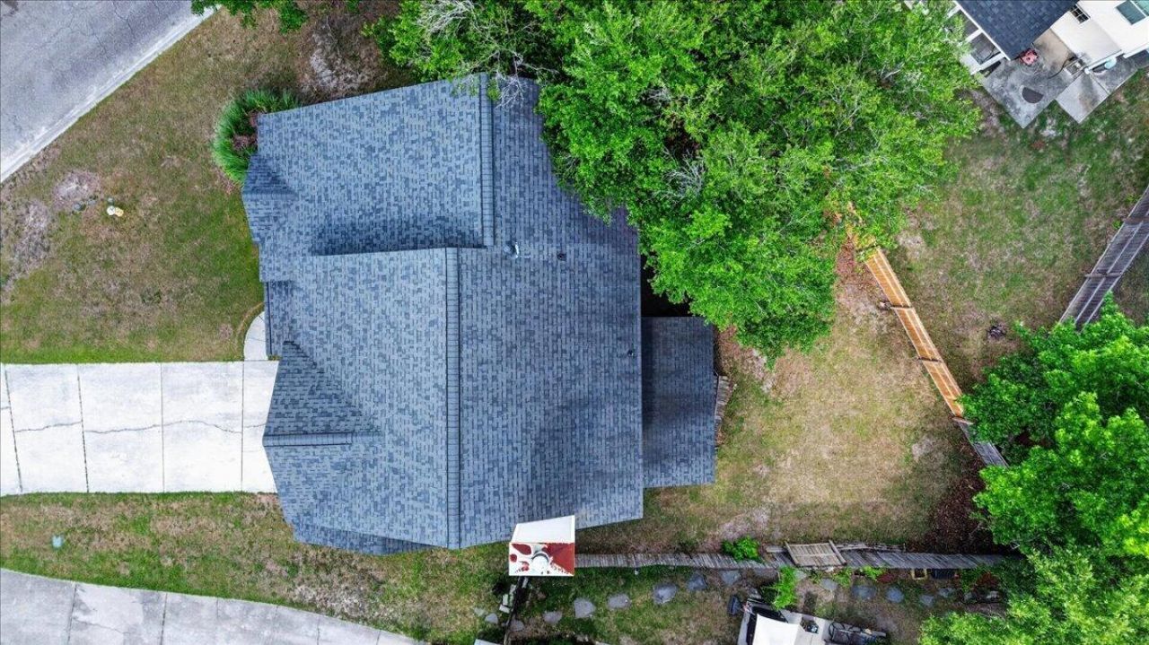 215 Evesham Drive Photo 53