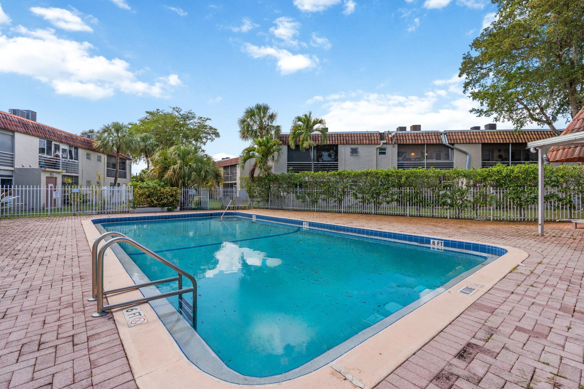 3777 NW 78th Avenue, Unit 1b, Davie, FL 33024 Photo
