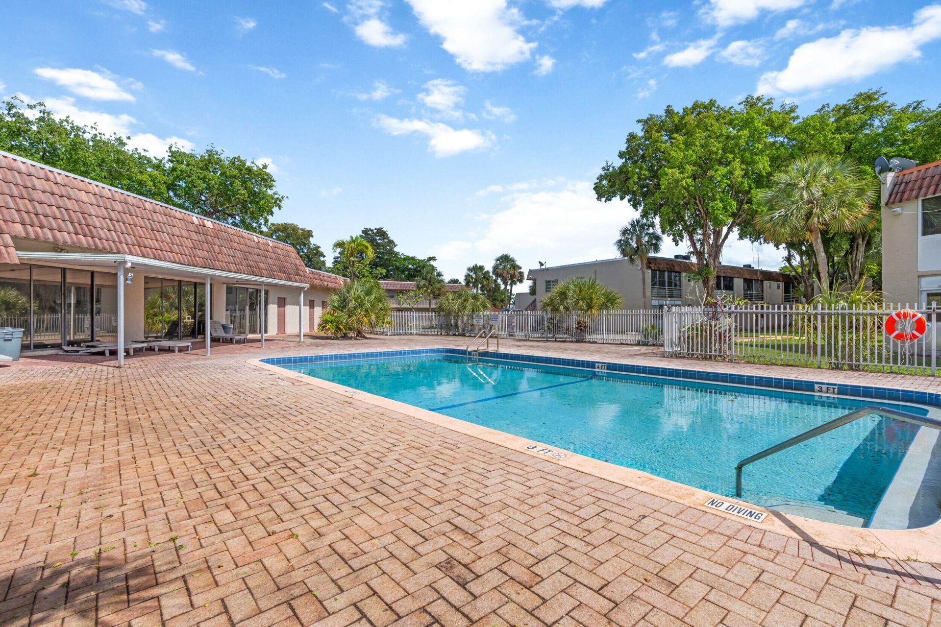 3777 NW 78th Avenue, Unit 1b, Davie, FL 33024 Photo