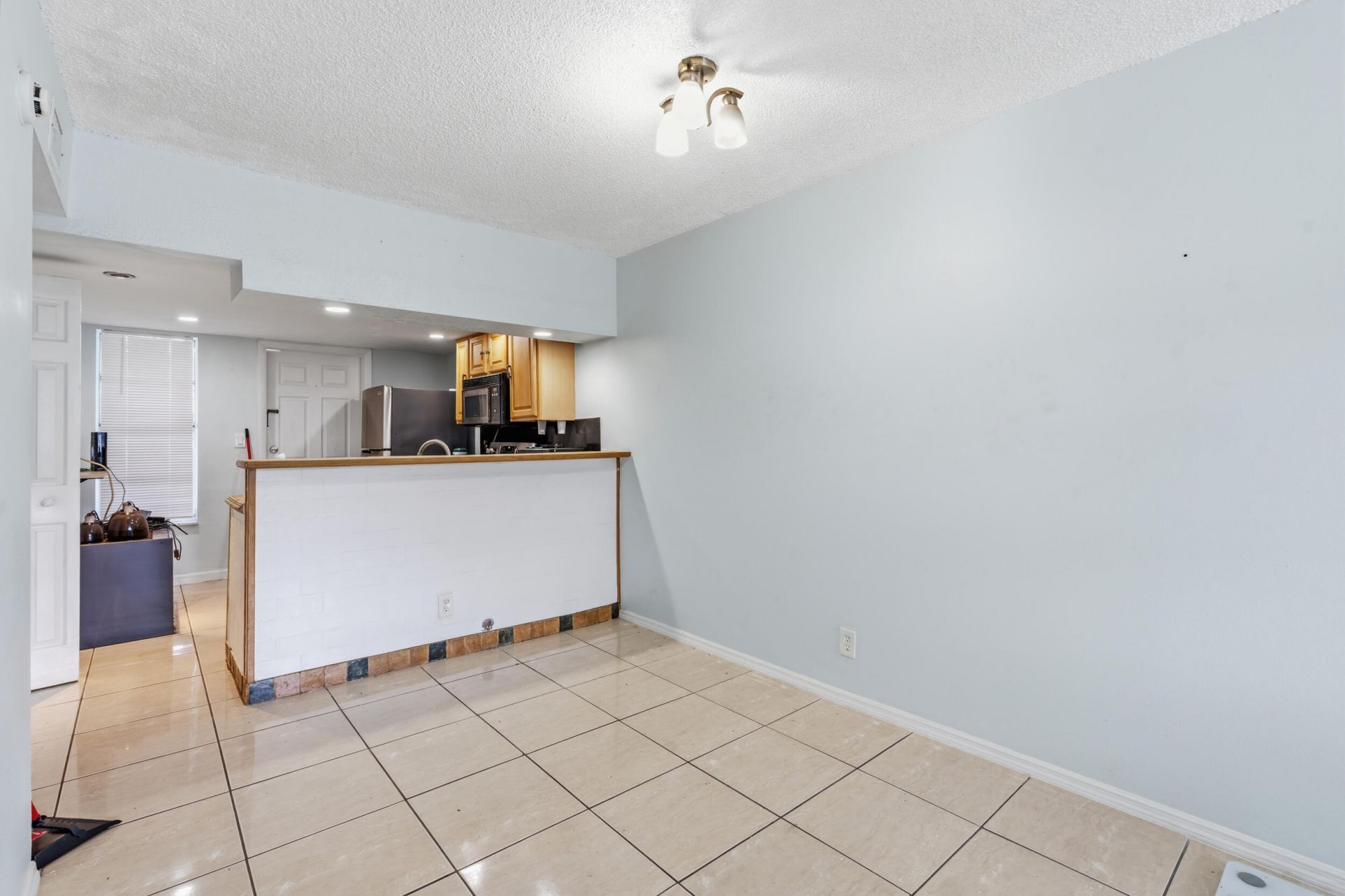 3777 NW 78th Avenue, Unit 1b, Davie, FL 33024 Photo