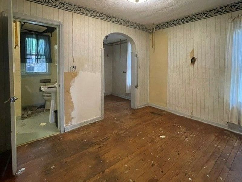 3890 W 34th Street, Cleveland, OH 44109 Photo 13