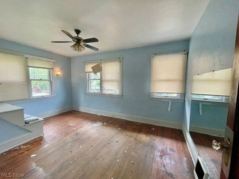 3890 W 34th Street, Cleveland, OH 44109 Photo 22