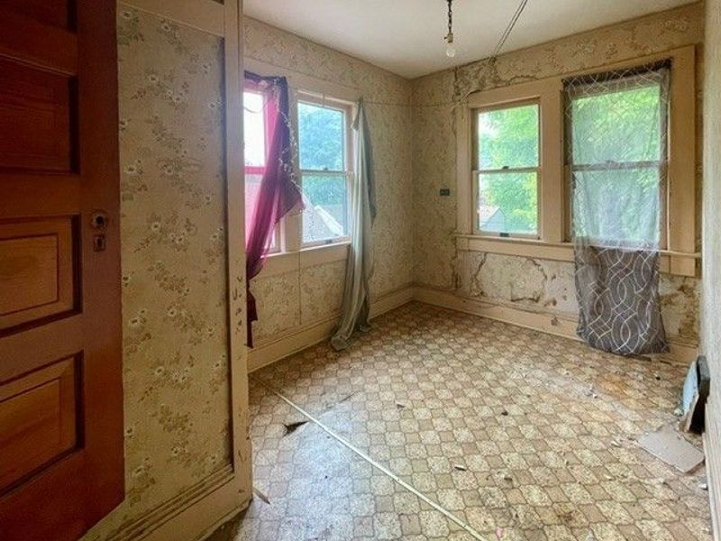3890 W 34th Street, Cleveland, OH 44109 Photo 27