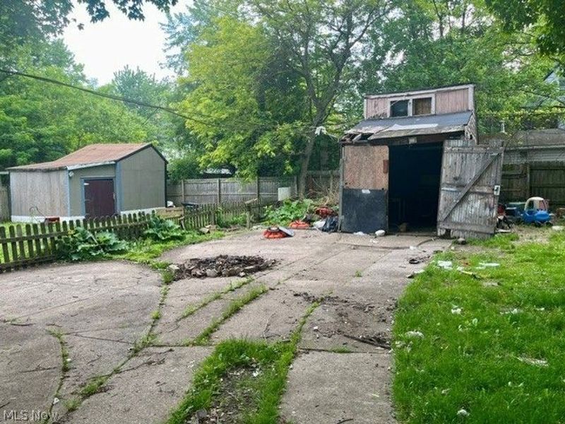 3890 W 34th Street, Cleveland, OH 44109 Photo 4