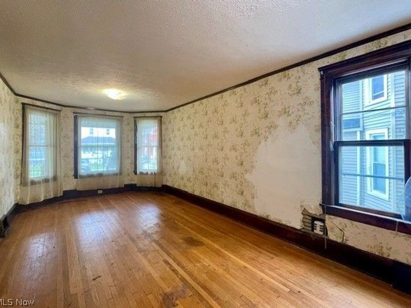 3890 W 34th Street, Cleveland, OH 44109 Photo 8