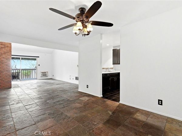 7890 E Spring Street, Unit 11E, Long Beach, CA 90815