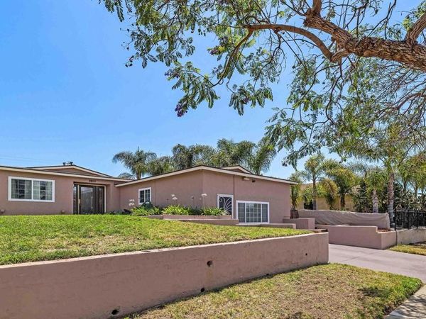 2855 Franklin Ave, San Diego, CA 92113