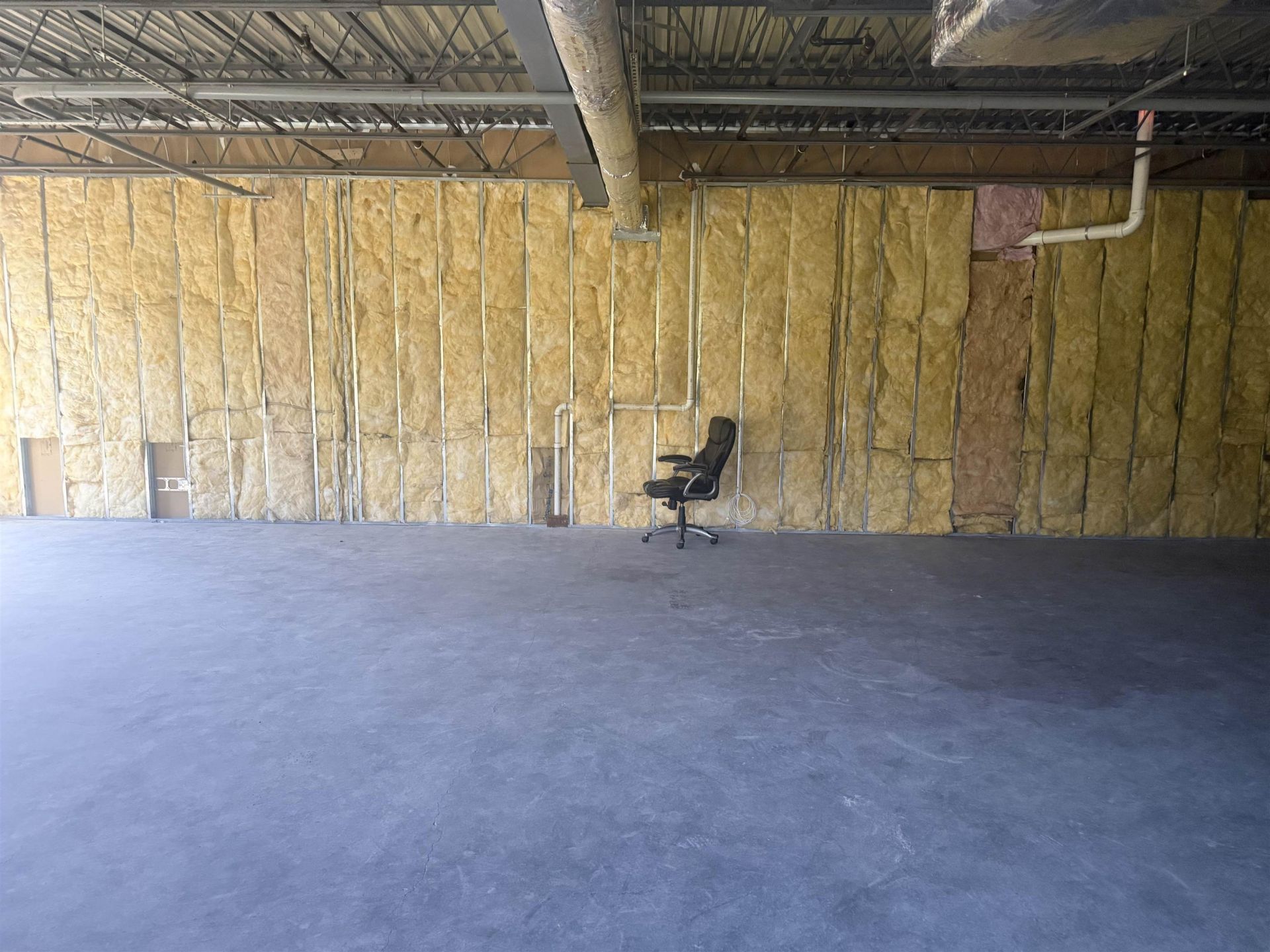 100 Sutter Dr. Photo 4