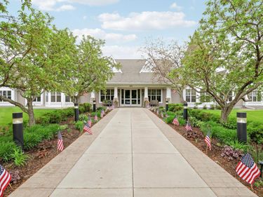 100 Clydesdale Trail, Unit 113, Medina, MN 55340