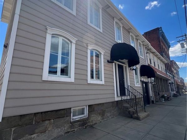 114 N Main Street, Zelienople, PA 16063