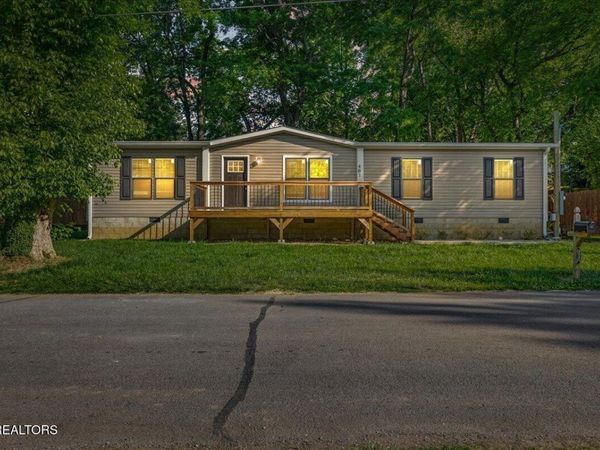 403 W Bank St, Athens, TN 37303