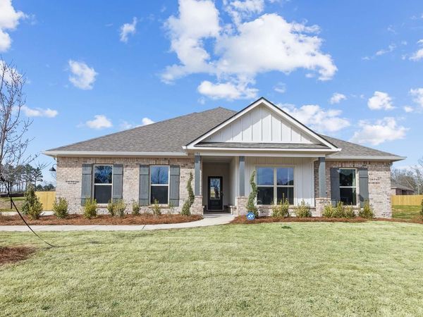 719 Honeysuckle Lp , Canton, MS 39046