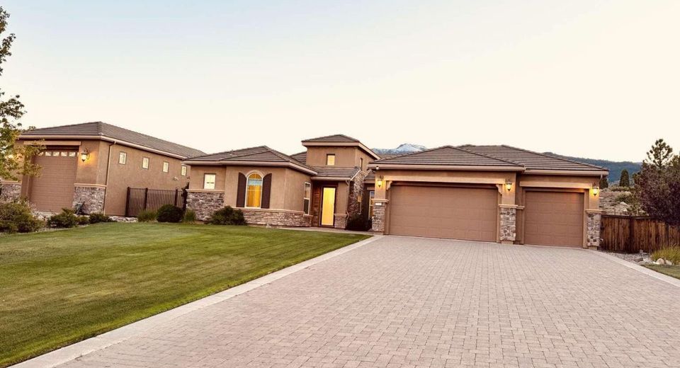15185 Goldenrod Drive, Reno, NV 89511 Photo