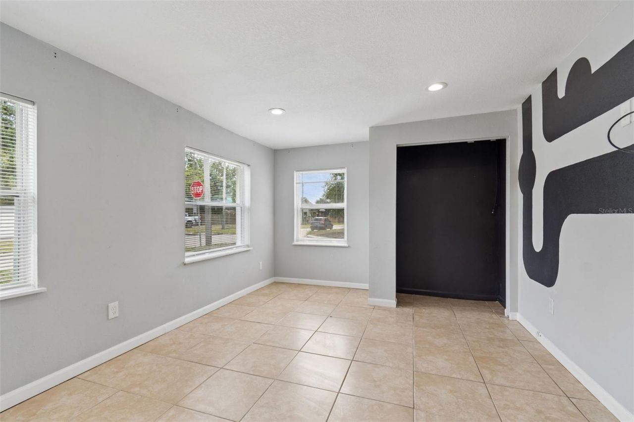 2927 Banza Street, Tampa, FL 33605 Photo