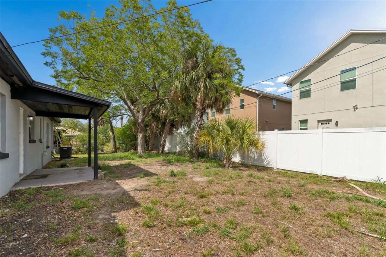 2927 Banza Street, Tampa, FL 33605 Photo