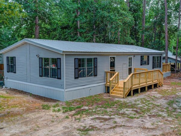 118 WATERWAY DRIVE , SATSUMA, FL 32189