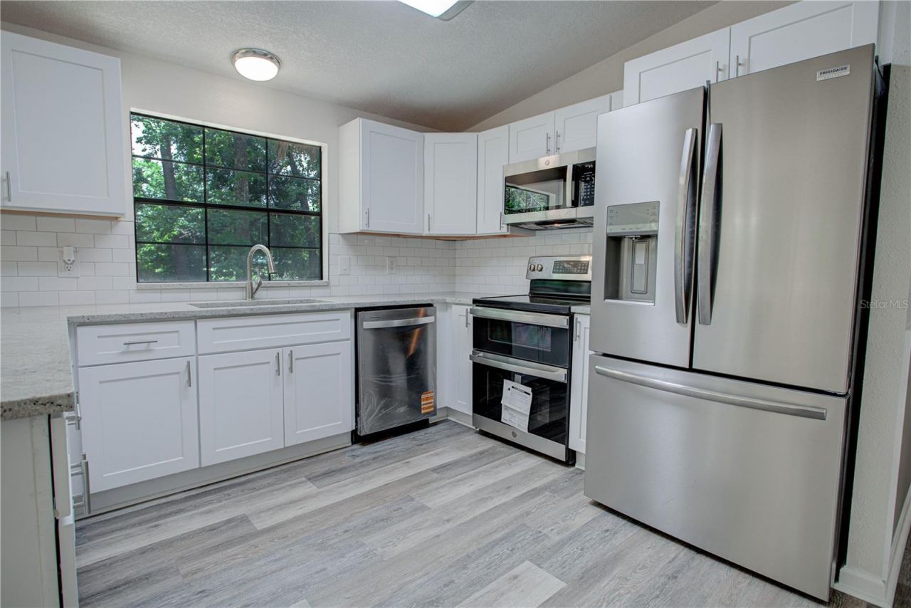 118 Waterway Drive, Satsuma, FL 32189 Photo