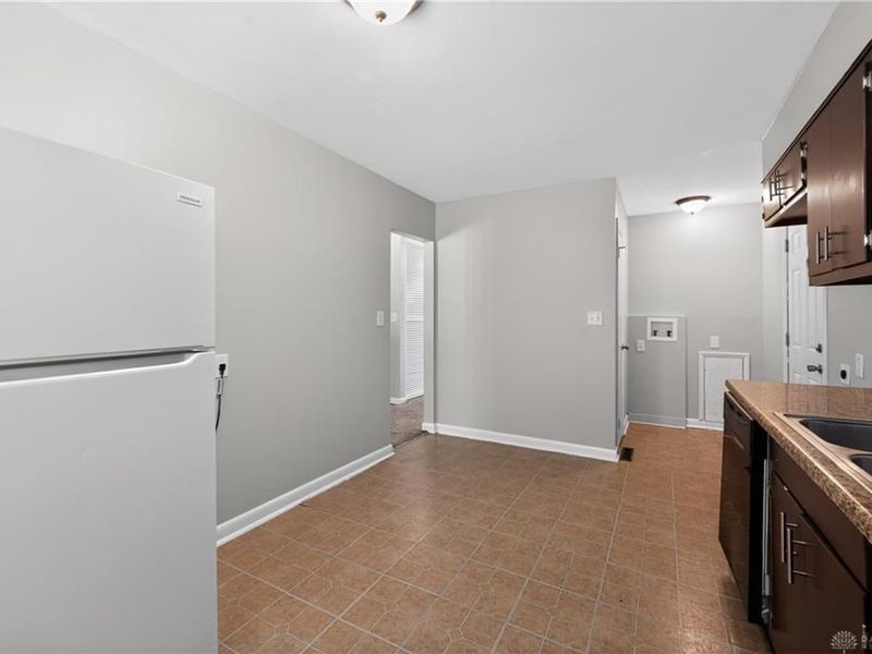 1947 Parkhill Drive, Dayton, OH 45406 Photo 19