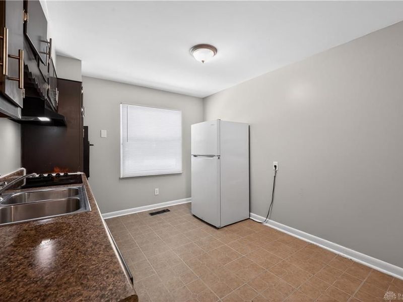 1947 Parkhill Drive, Dayton, OH 45406 Photo 20