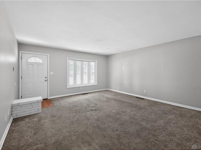 1947 Parkhill Drive, Dayton, OH 45406 Photo 7