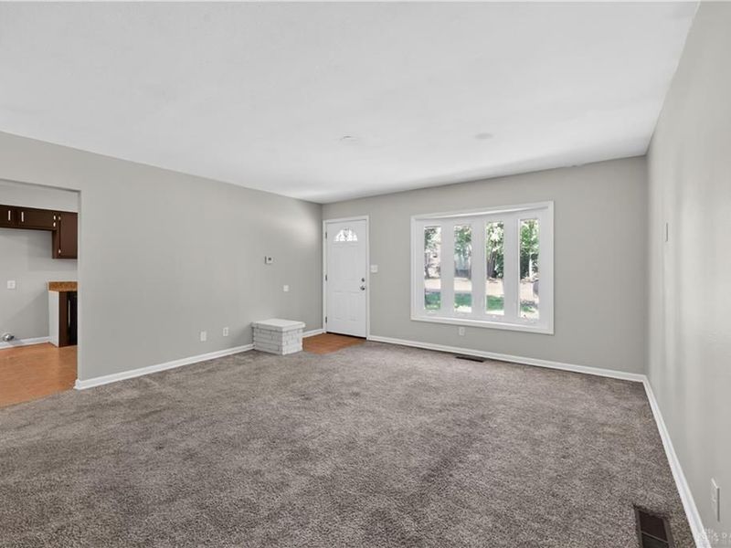 1947 Parkhill Drive, Dayton, OH 45406 Photo 8