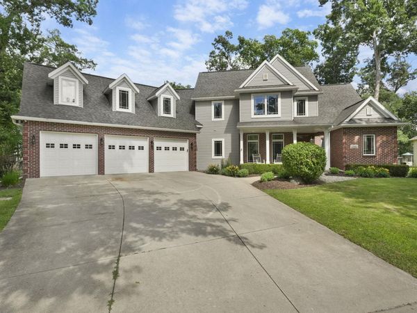 5960 Oak Hollow Drive, McFarland, WI 53558