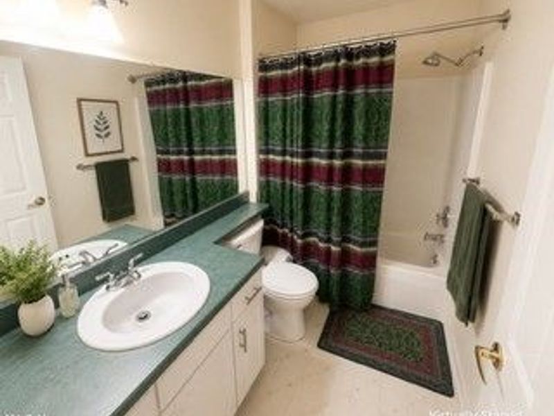 244 Vista Circle, Unit 15B, North Olmsted, OH 44070 Photo 15